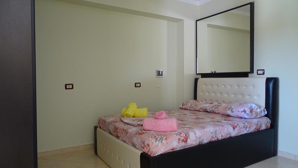 Modern Sea View Apartment Εξαμίλιο Εξωτερικό φωτογραφία